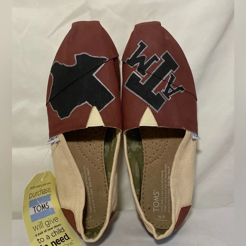 TOMS Hand Painted Texas A&M Women's Slip-On‎ Flats Size 7 - Picture 7 of 8